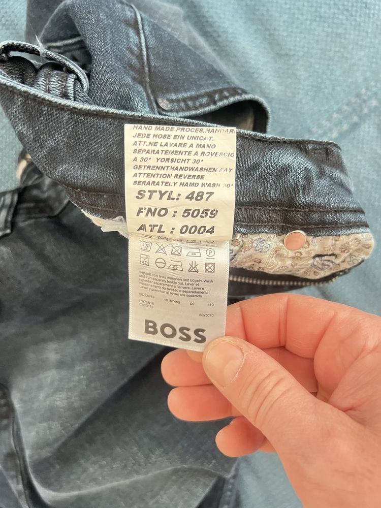 Чисто нов модел дънки Hugo Boss.Топ качество.С етикети,всичко от до