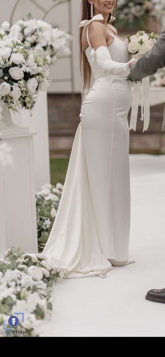 Rochie albă lunga cu trena