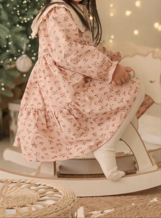 Платье на девочку