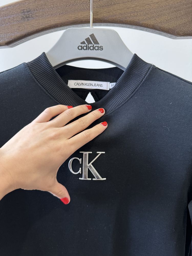 Свитшот Calvin Klein оригинал женская толстовка размер XS черная