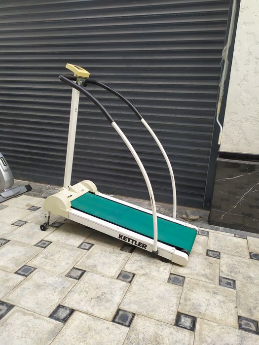 Продам механическую беговую дорожку фирмы Кеттлер. Германия