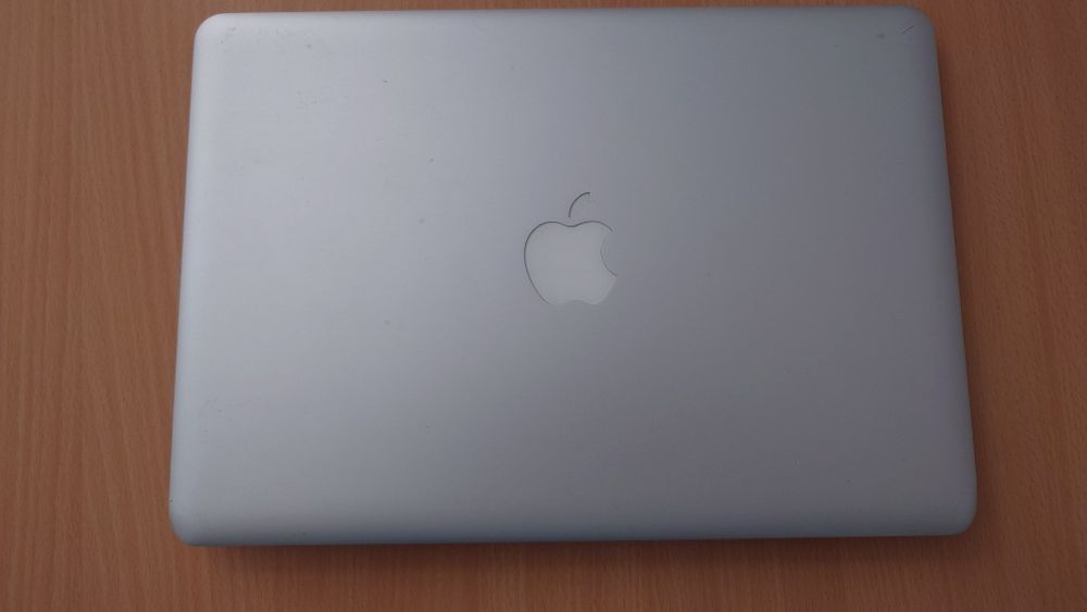 Laptop Macbook Air model A1237