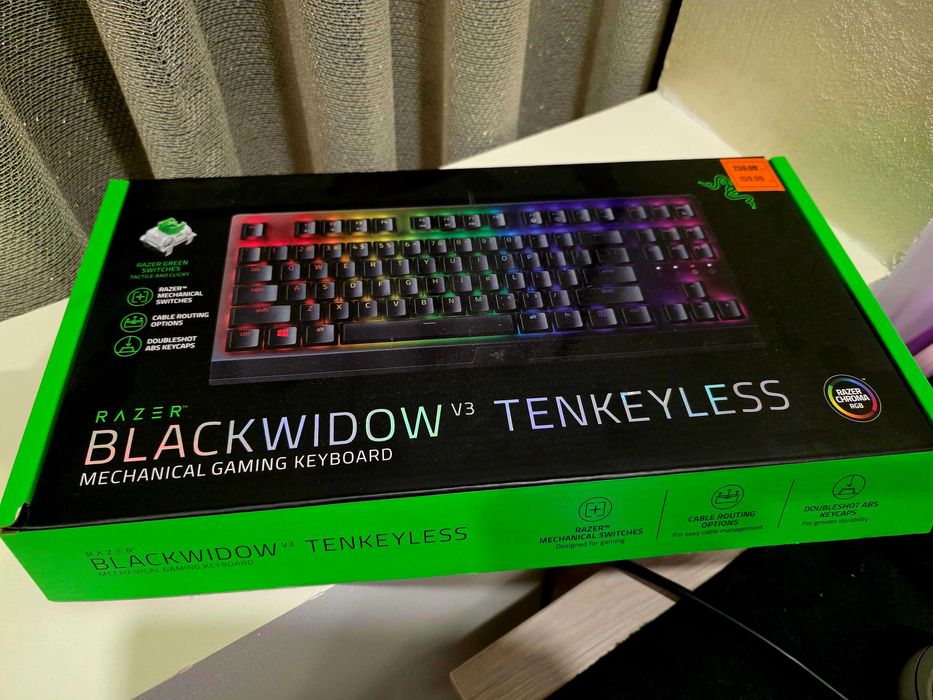 Razer BlackWidow V3 Tenkeyless - механична геймърска клавиатура