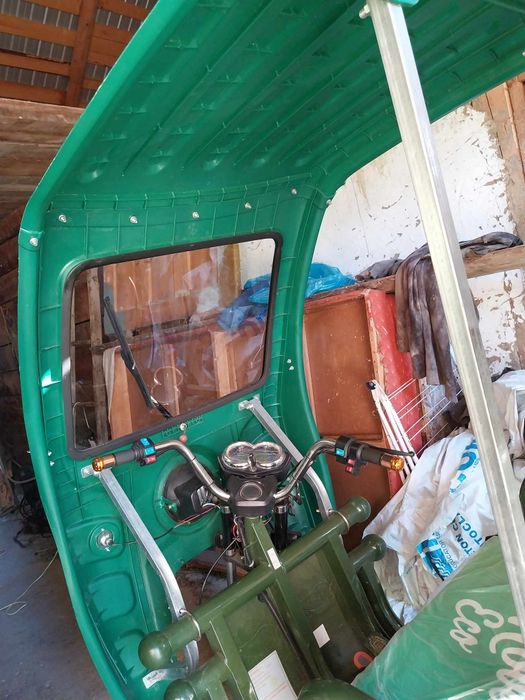 Vând triciclu electric