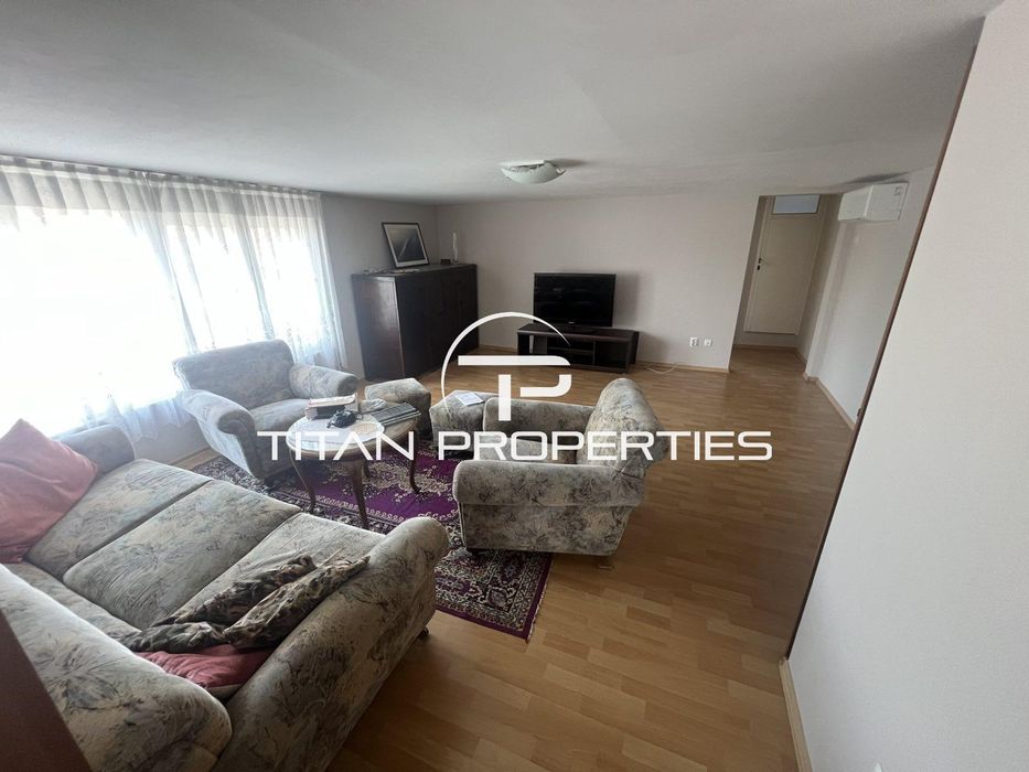 Дава се под наем Тристаен апартамент в Бургас, Център - 120 кв.м за 408 € - Снимка #1