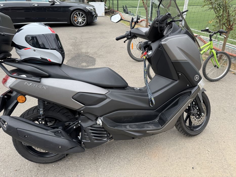 Yamaha Nmax / variante scuter 300-500 care se conduce cu B