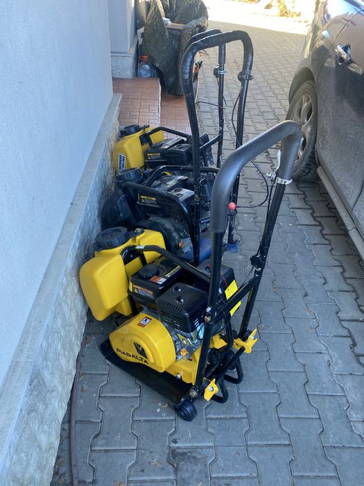 Placa compactoare , Demolator, debitor , mai compactor de inchiriat