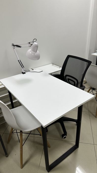 Сдам в аренду маникюрный стол