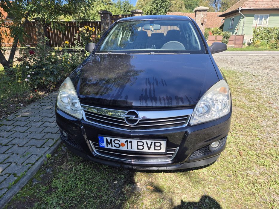 Opel Astra H  2009