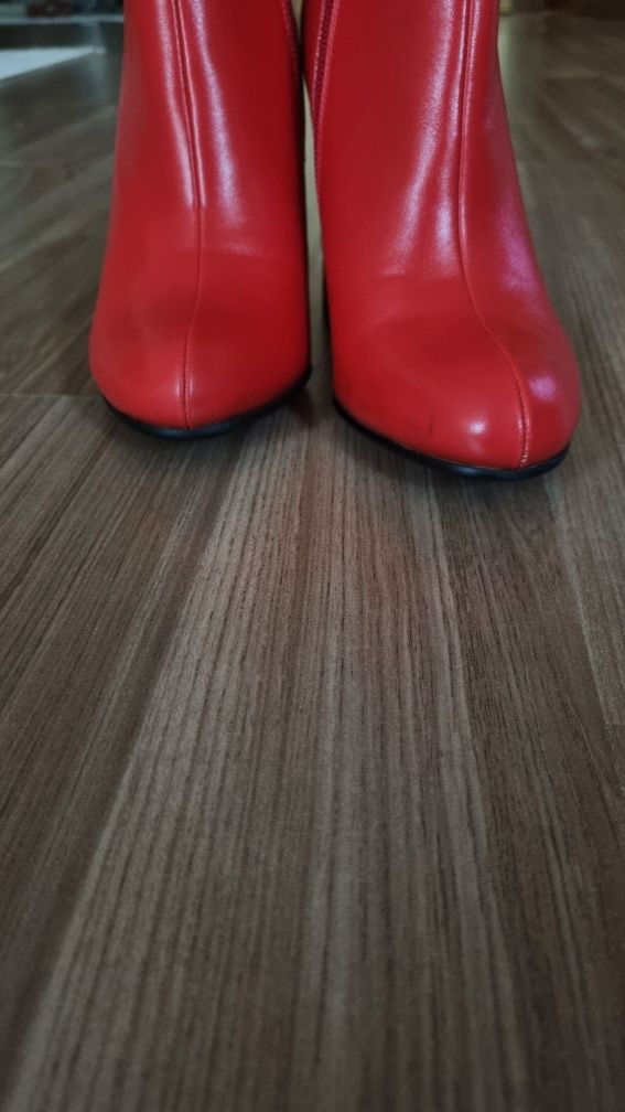 Нови дамски боти
