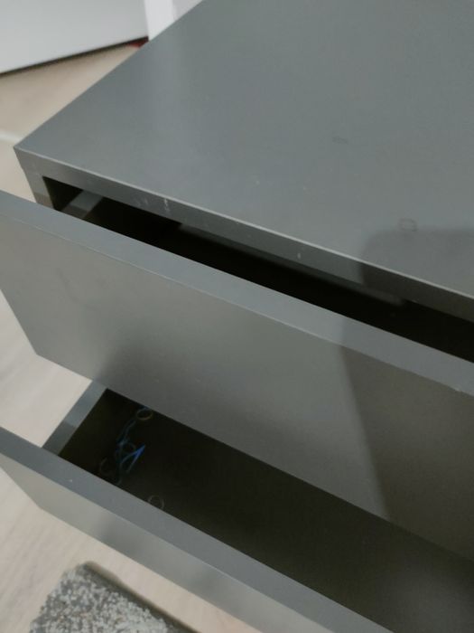 Mini dulăpior cu 2 sertare în stare bună