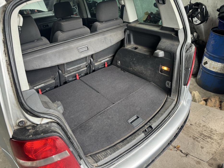 VW Touran 2.0 TDI 140 DSG НА ЧАСТИ