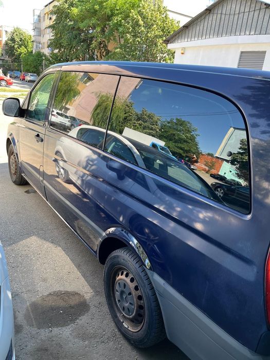 Mercedes vito 111 cdi 8+1 locuri