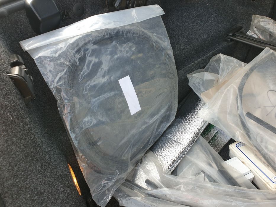 Cheder parbrize auto