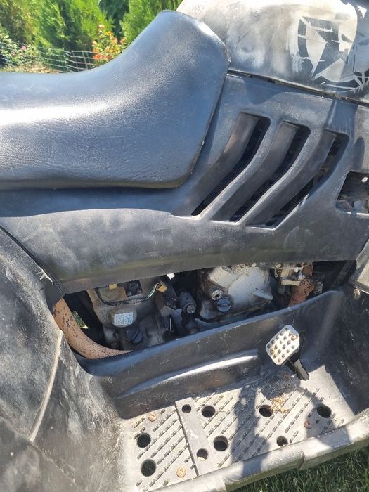 Se vinde atv linhai 300 2×4 cu acte