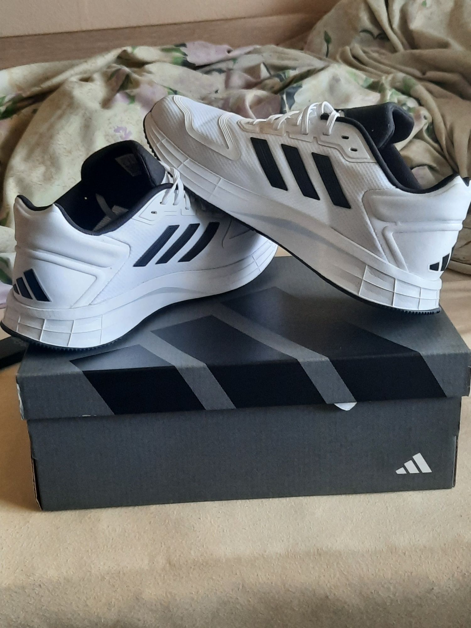 Маратонки ADIDAS