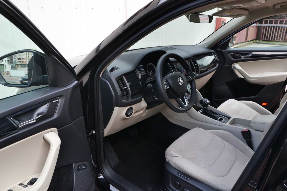 Skoda Kodiaq 2.0 TDI / 4x4 / 7 LOCURI / Distronic / Panoramic