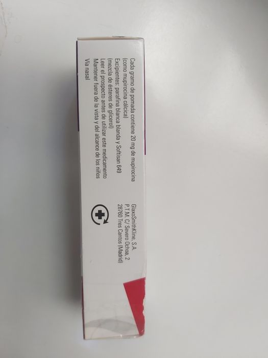 Vând unguent nazal Bactroban