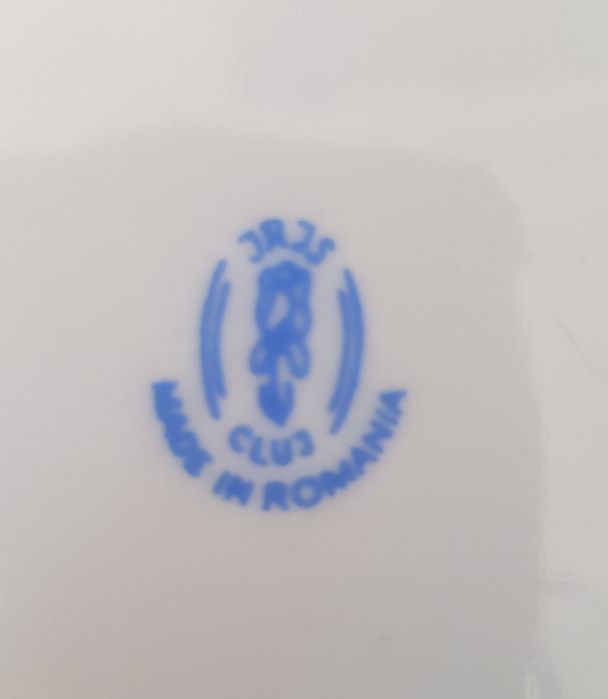 Set de masă 6 persoane din porțelan Iris Cluj