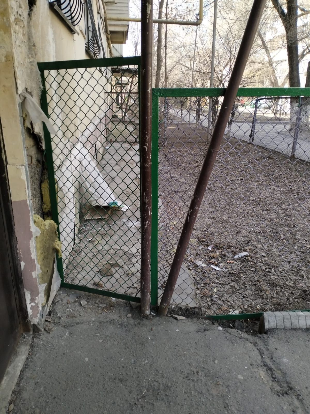Забор  с рабицей