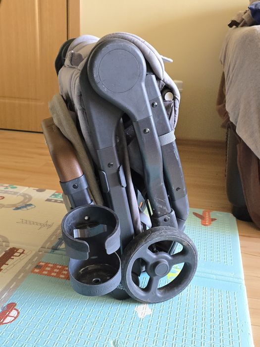 Cărucior Ergobaby Metro+ Deluxe – sport, ultra compact (6.8 kg) + acc