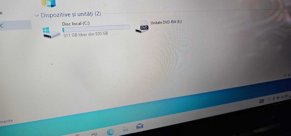 laptop Toshiba satellite i3 gen 4