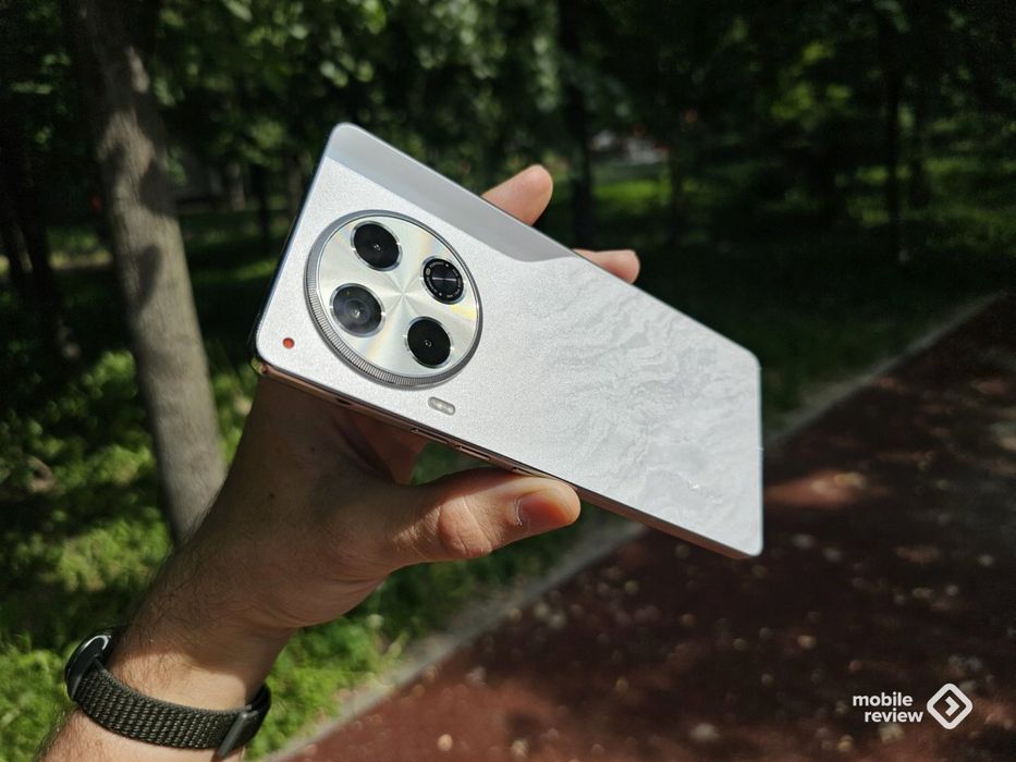 Tecno Camon 30 8/256gb официалка