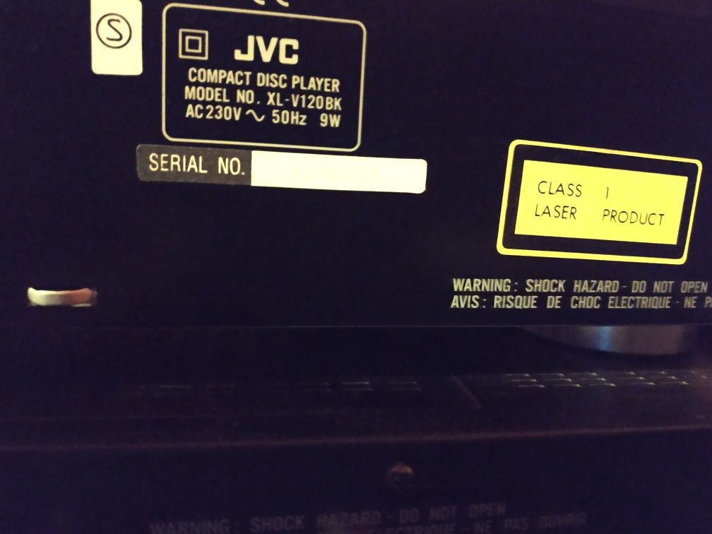 Vand set amplificator +CD player JVC+ 2 boxe Jamo