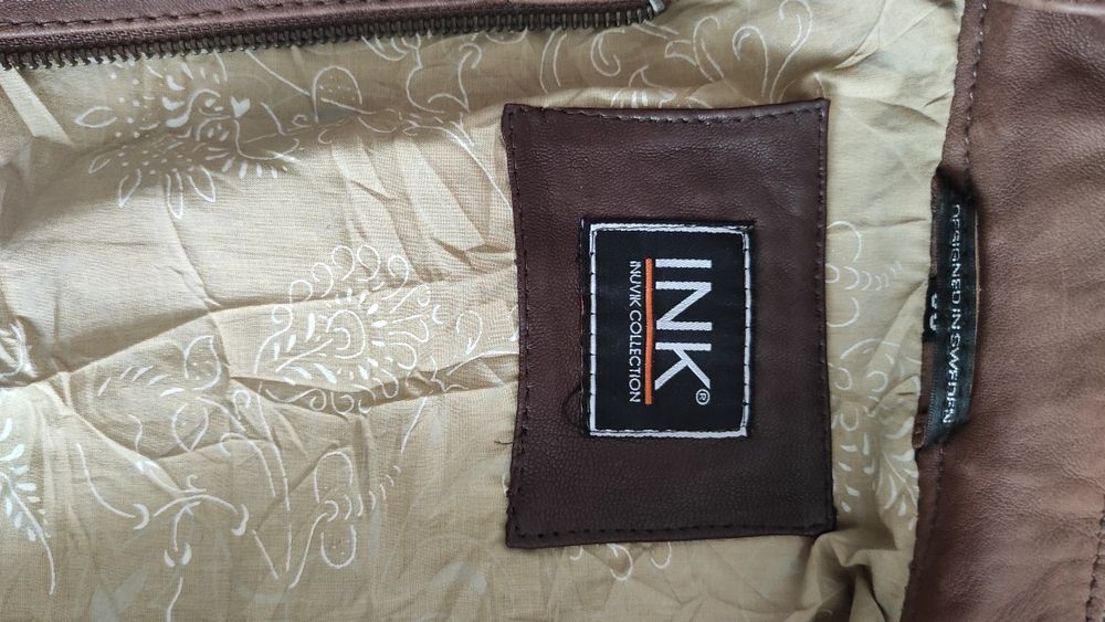 Vând Geaca de piele de dama noi !