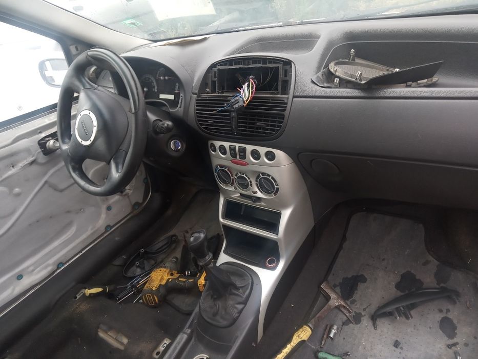 Фиат Пунто 1.8 hgt 131 кс на части