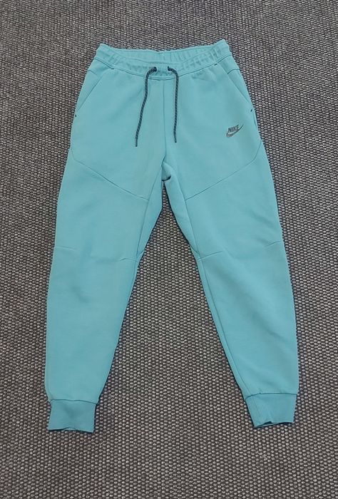 Nike tech fleece мъжки S размер