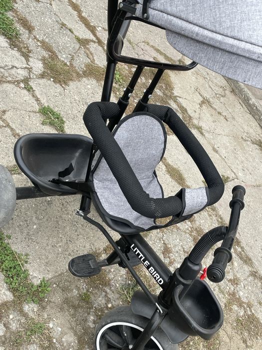 Tricicletă pentru copii cu 3 roti impecabila