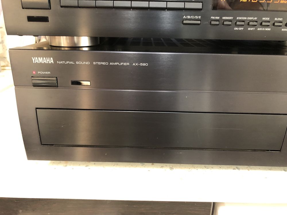 Yamaha Стерео усилвател  CD pleayr