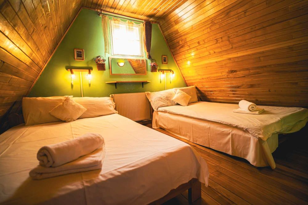 Cabana de Craciun si Revelion - Muntele Baisorii Cluj