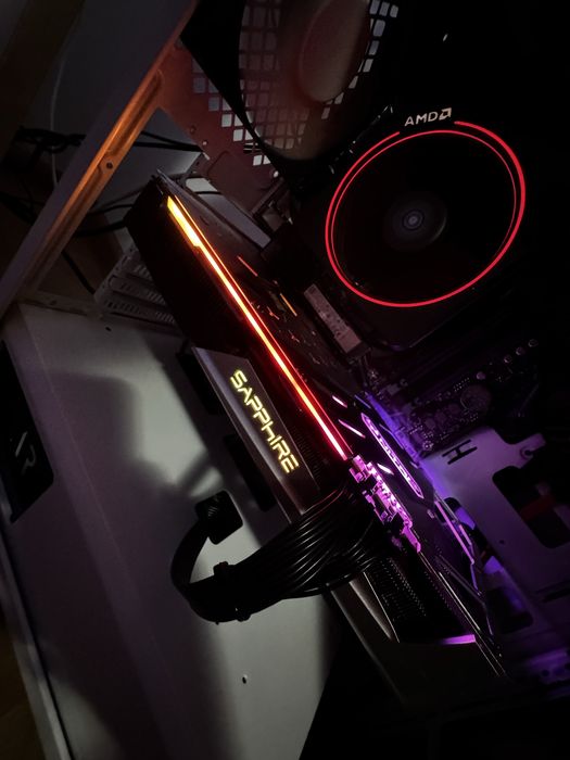 Rx 5700 XT Nitro + Sapphire
