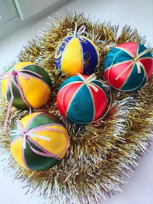 Игрушки елочные новогодние