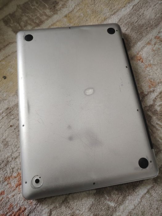 Лаптопи за продажба