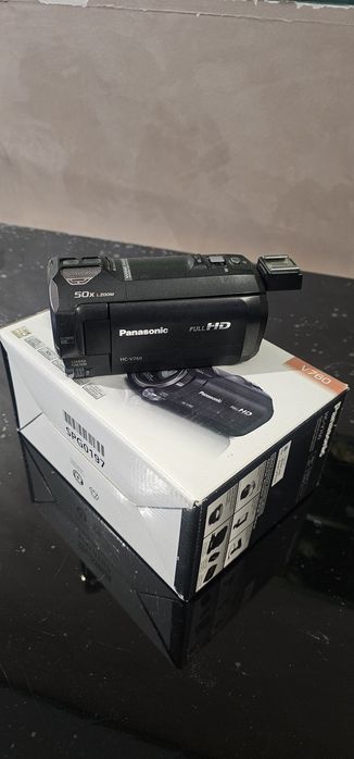 Видеокамера Panasonic HC‑V760 + направленный микрофон в комплекте