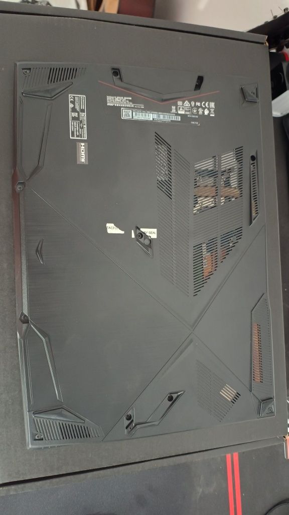 Laptop Gaming MSI GF63 Thin