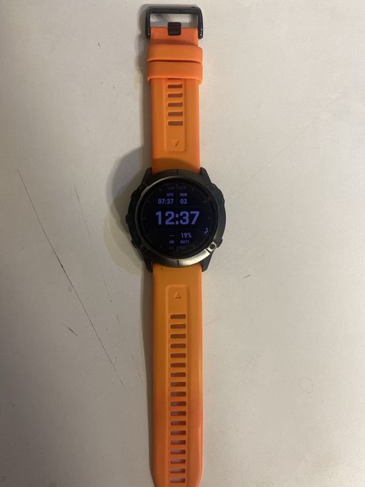 Продам час Garmin Fenix 6 pro solar