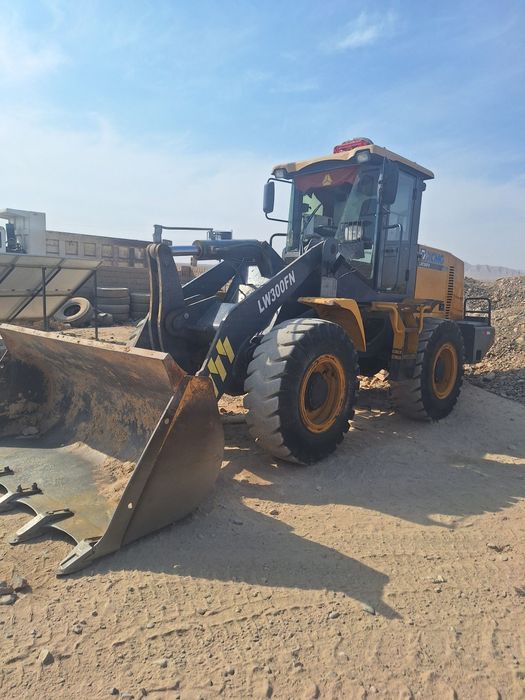 Погрузчик 1.8 куб XMG холати зур ишлаб турган техника