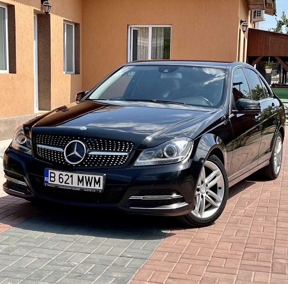 Mercedes C Class W204 *Automat*Distronic*Webasto*Camera*Piele