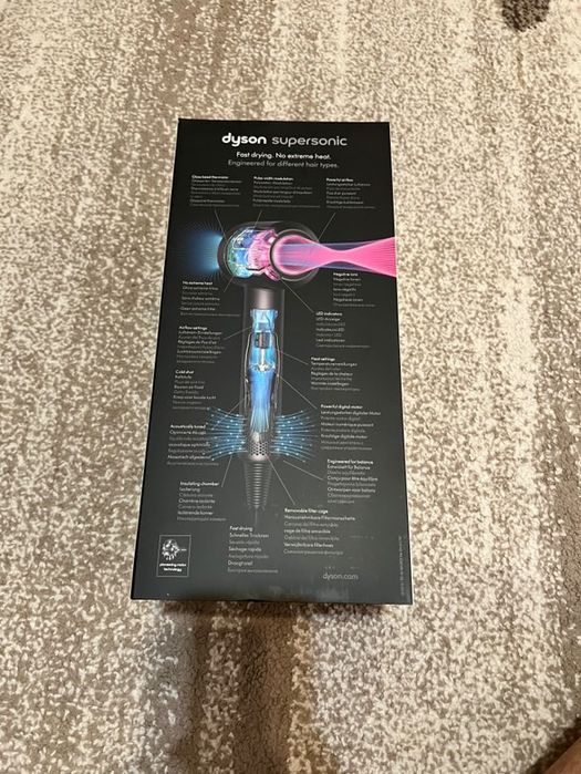 Uscator de par dyson supersonic
