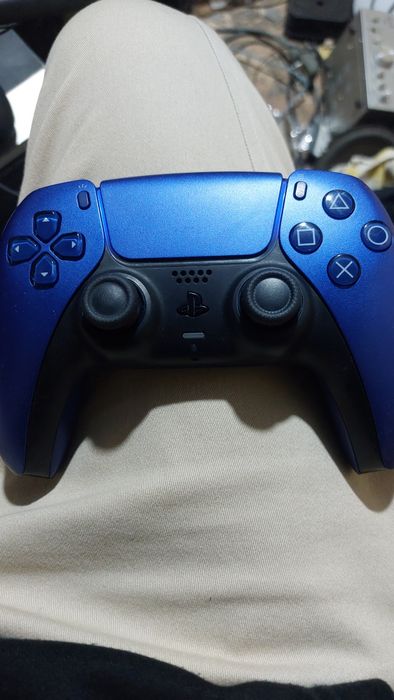 Vând controler ps5 impecabil perfect funcțional