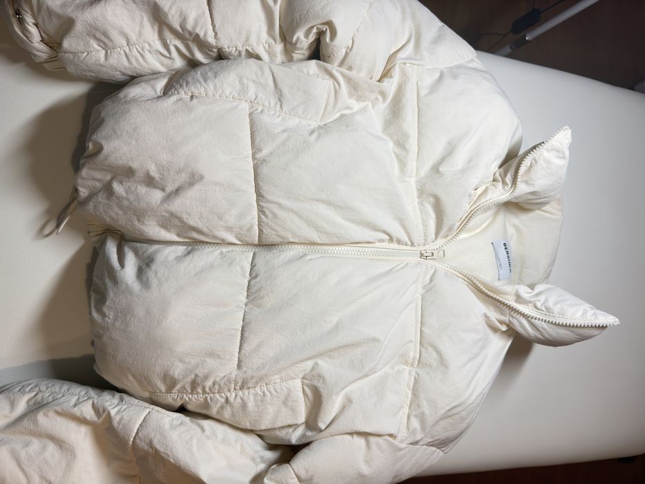 Бяло зимно пухено яке