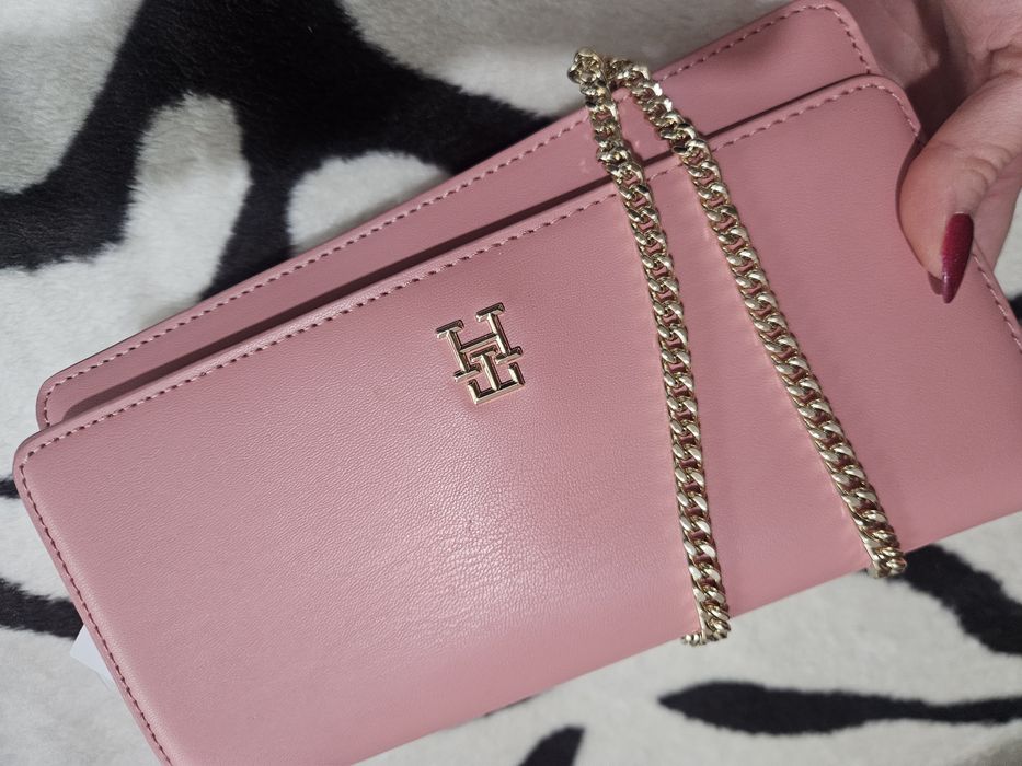 Дамска чанта Tommy Hilfiger