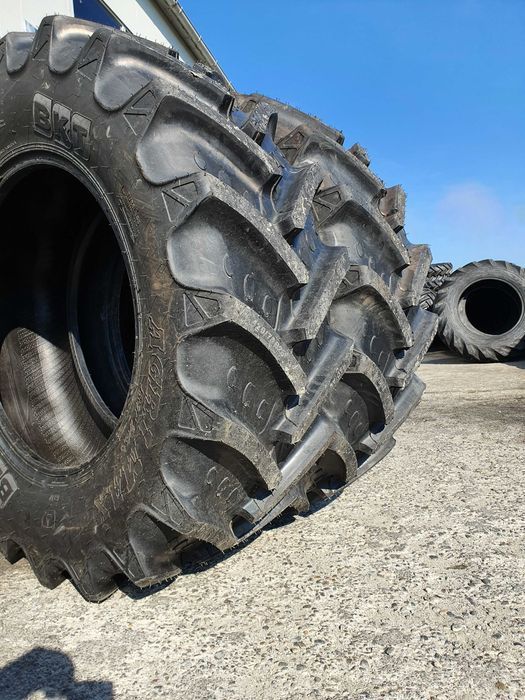 420/70R28 de la BKT modelul AGRIMAX pentru utilaje forestiere OZYW