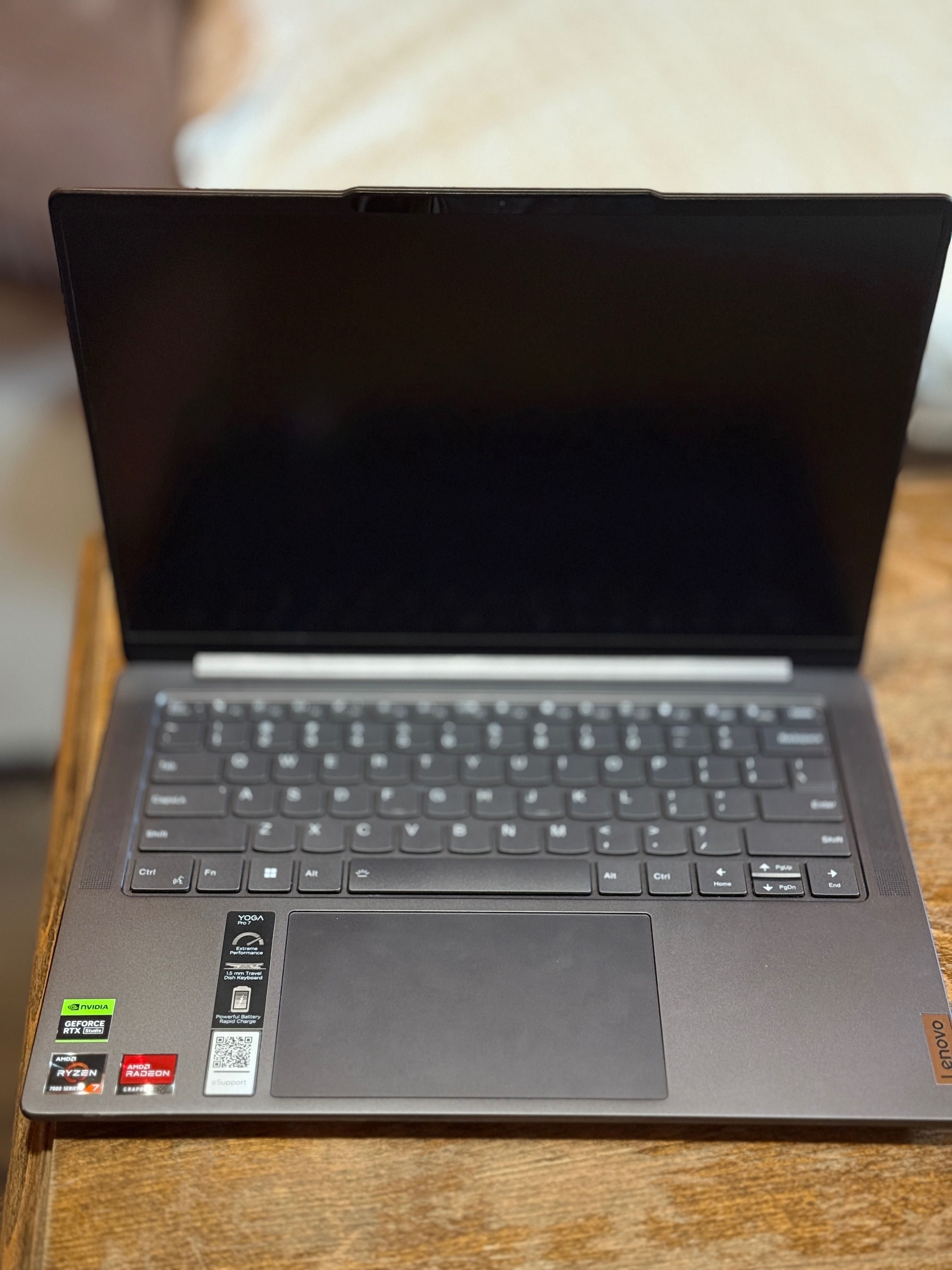Бизнес Лаптоп Lenovo Yoga Pro 7 с RTX 3050 - гаранционен