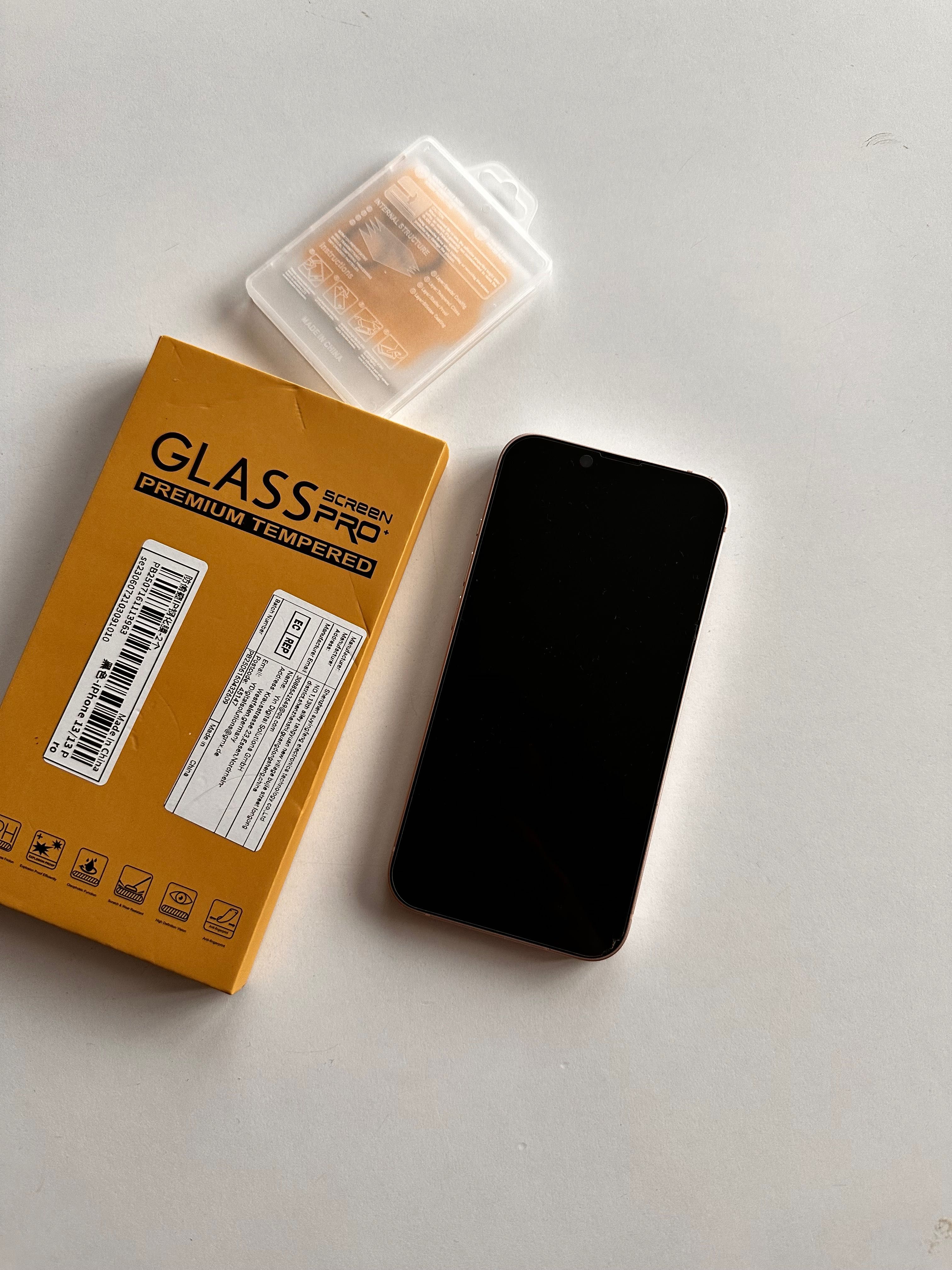 Iphone 13 розов цвят