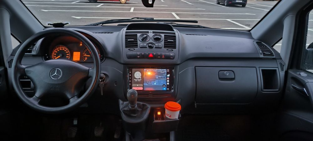 Închiriez Van 8+1 locuri transport persoane, grupuri, concediu , excur